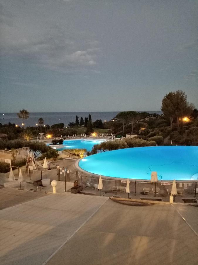 Cap Esterel studio H3 Saint-Raphaël Exterior foto
